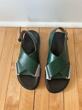 Marni Fussbett Crisscross Strap Sandals - 39